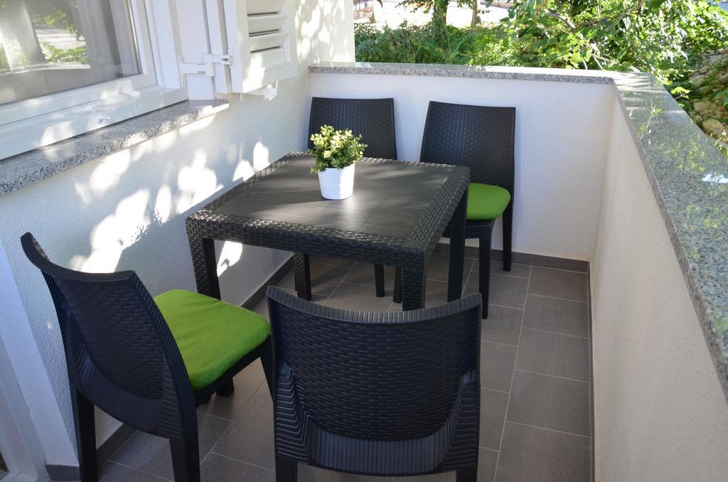 Apartments Mango Baška Exteriör bild